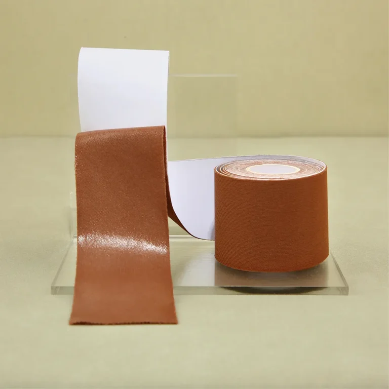 Cinta adhesiva para los senos