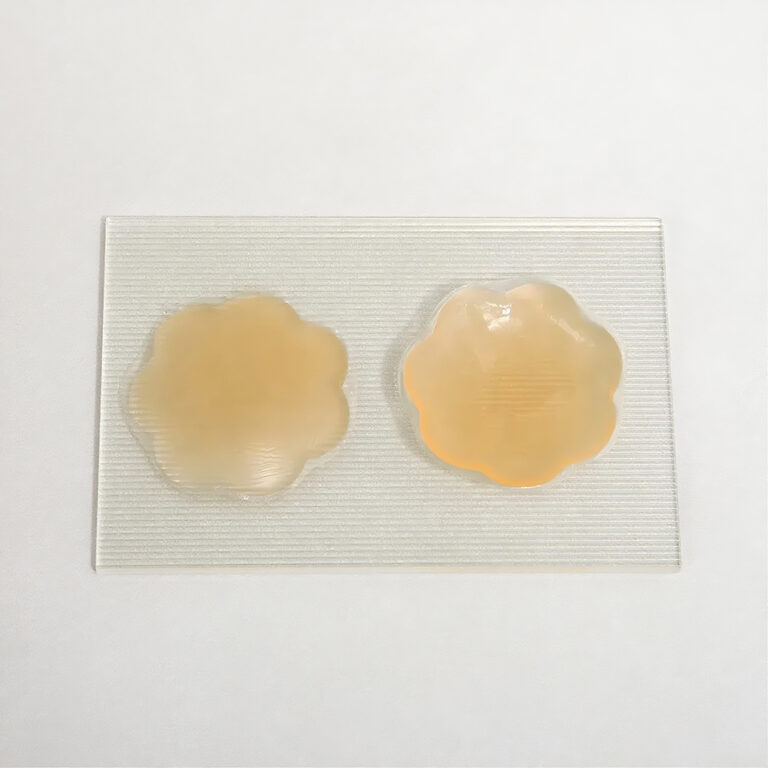Breast-Nipple-Cover-Sticky-Boobs-Silicone-Boob-Nipple-Covers-2