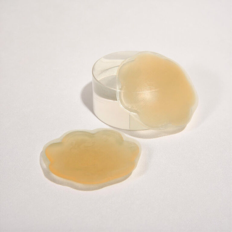 Breast-Nipple-Cover-Sticky-Boobs-Silicone-Boob-Nipple-Covers-4