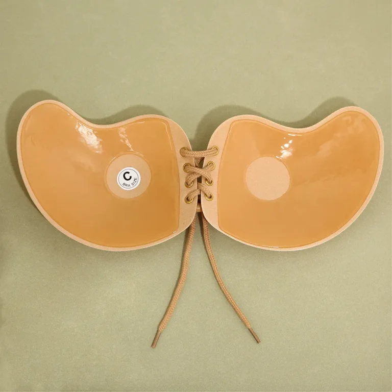 粘着プッシュアップブラ