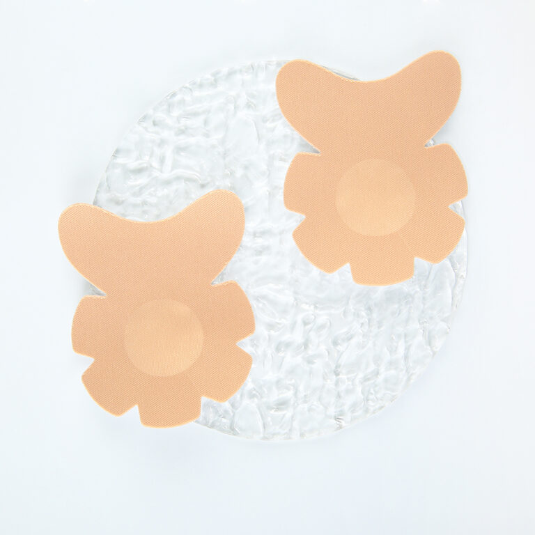 Adhesive-Nipple-Covers-Best-Disposable-Nude-Pasites-Bra-With-Lift-1